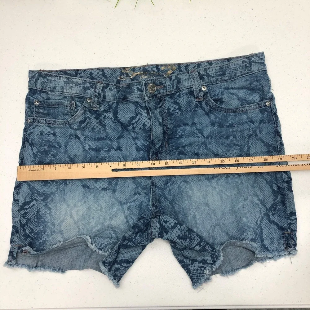 Seven7 Shorts Womens 12 Blue Weekend Short Python Indigo Snake Print Denim Norm